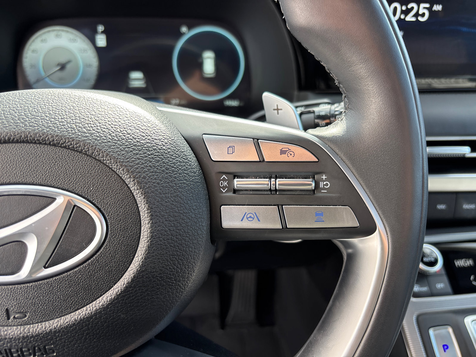 Used 2025 Hyundai Palisade Calligraphy image 18