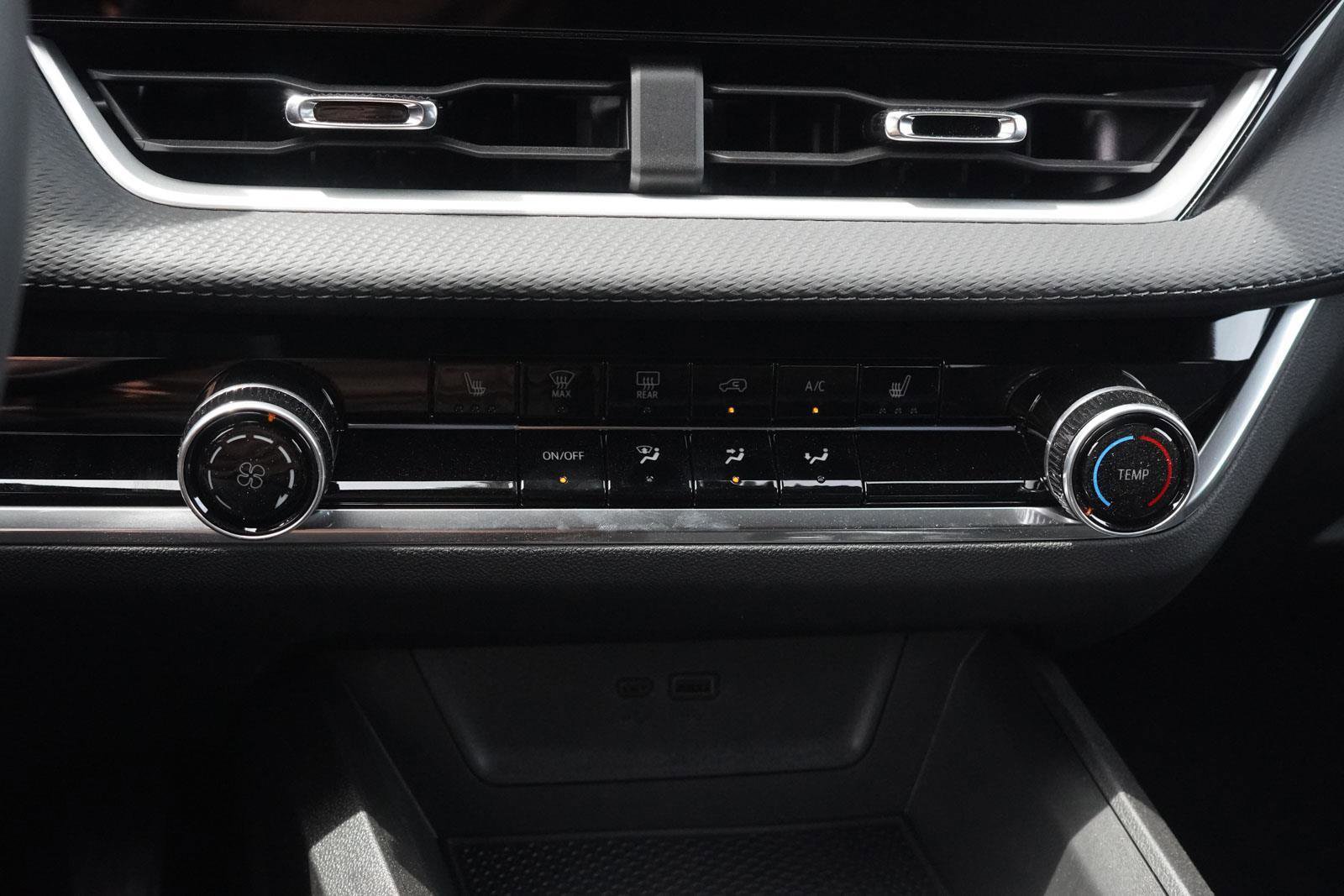 New 2025 Chevrolet Equinox LT w/ Safety and Technology Package image 22