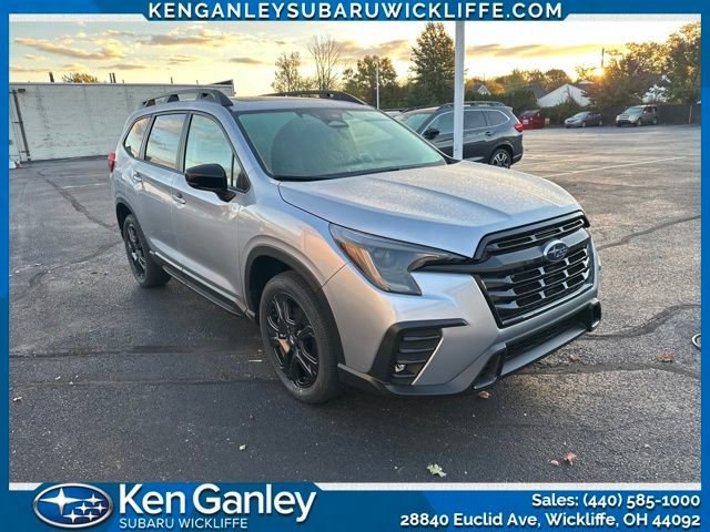 Used 2025 Subaru Ascent Onyx Edition image 3