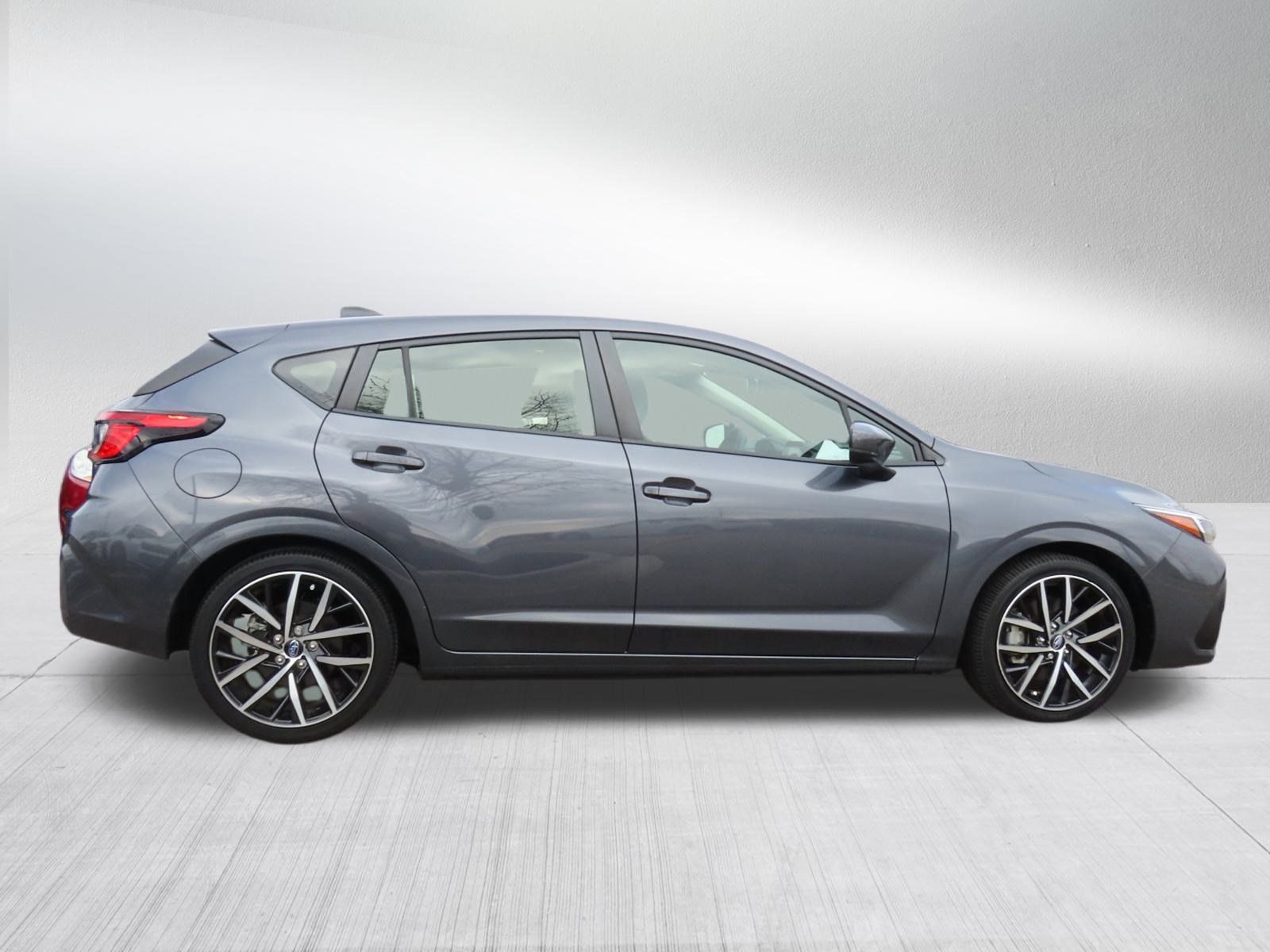 Used 2024 Subaru Impreza 2.0i Sport image 8