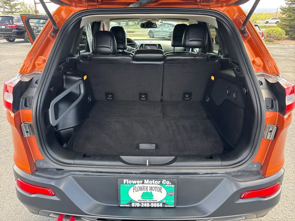 Used 2015 Jeep Cherokee Trailhawk w/ Leather Interior Group image 22
