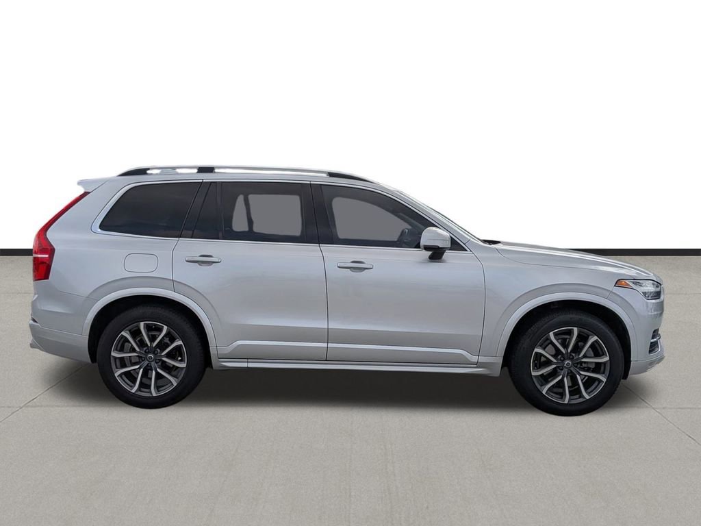 Used 2019 Volvo XC90 T5 Momentum w/ Protection Package Premier image 4