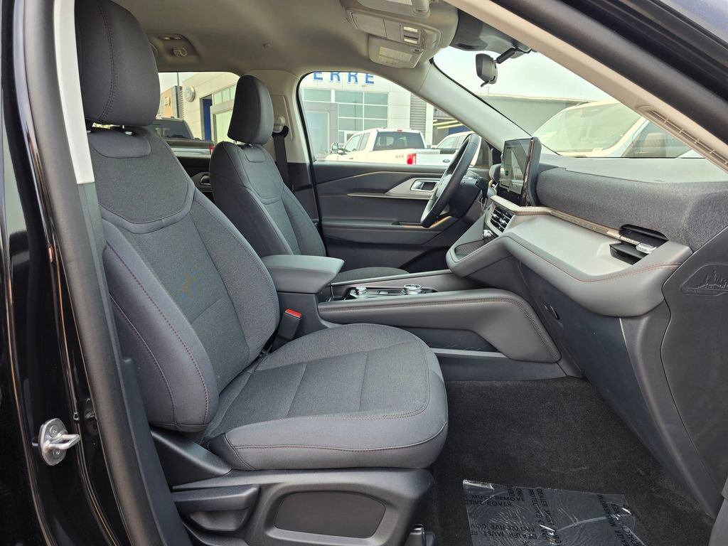 New 2026 Ford Explorer Active AWD/4WD image 15