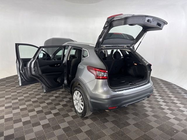 Used 2021 Nissan Rogue Sport SV image 18