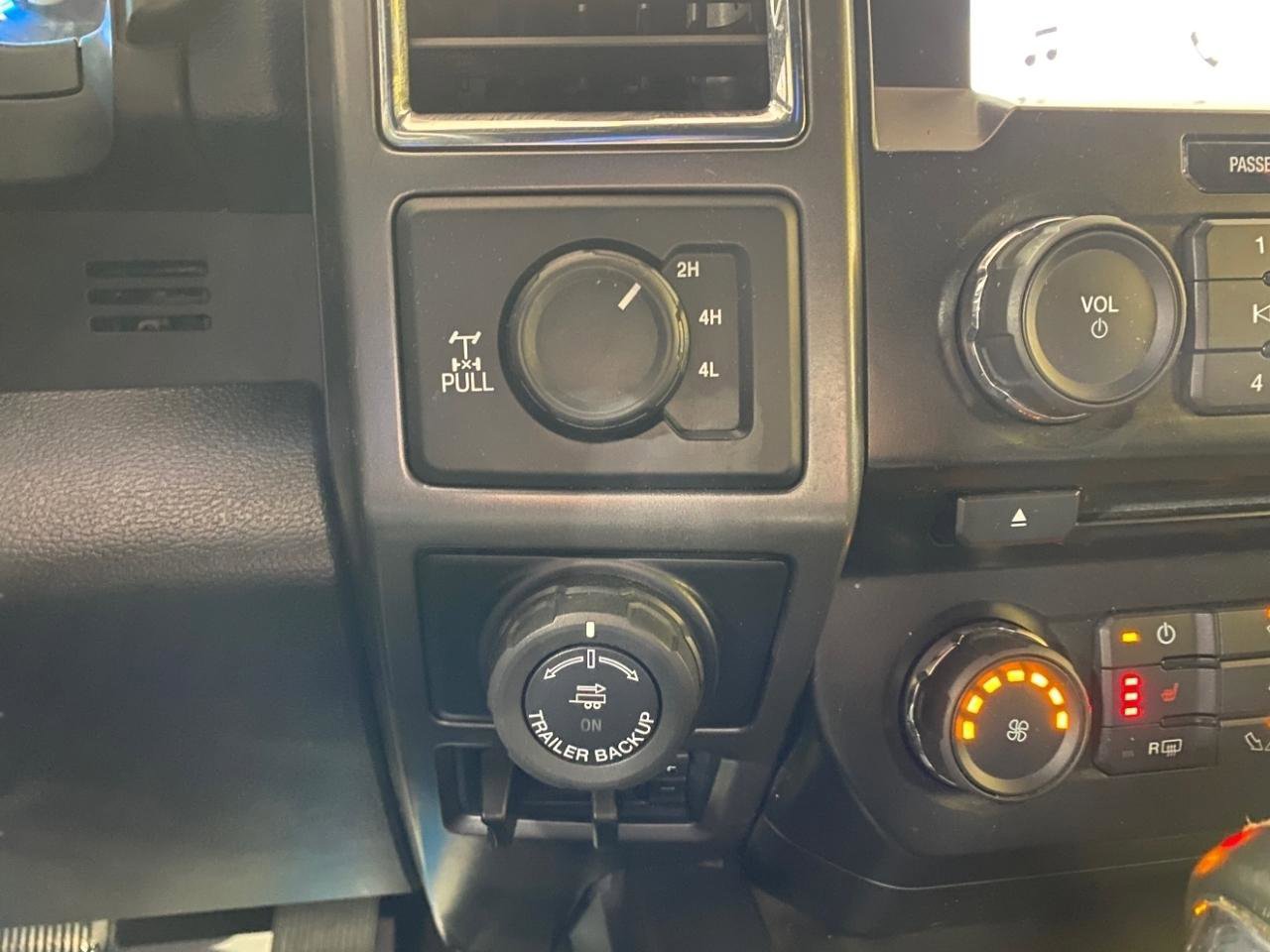 Used 2016 Ford F150 XLT w/ Equipment Group 302A Luxury image 13