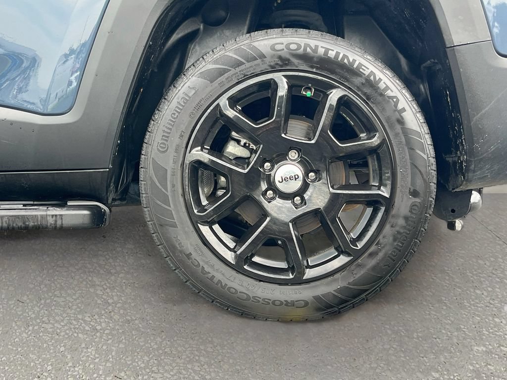 Used 2023 Jeep Renegade Latitude w/ Premium Group AWD/4WD image 29