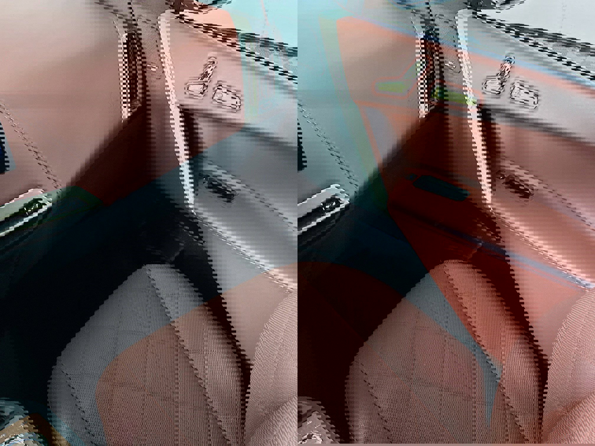 Used 2023 BMW iX xDrive50 w/ Ultimate Package 2 image 22