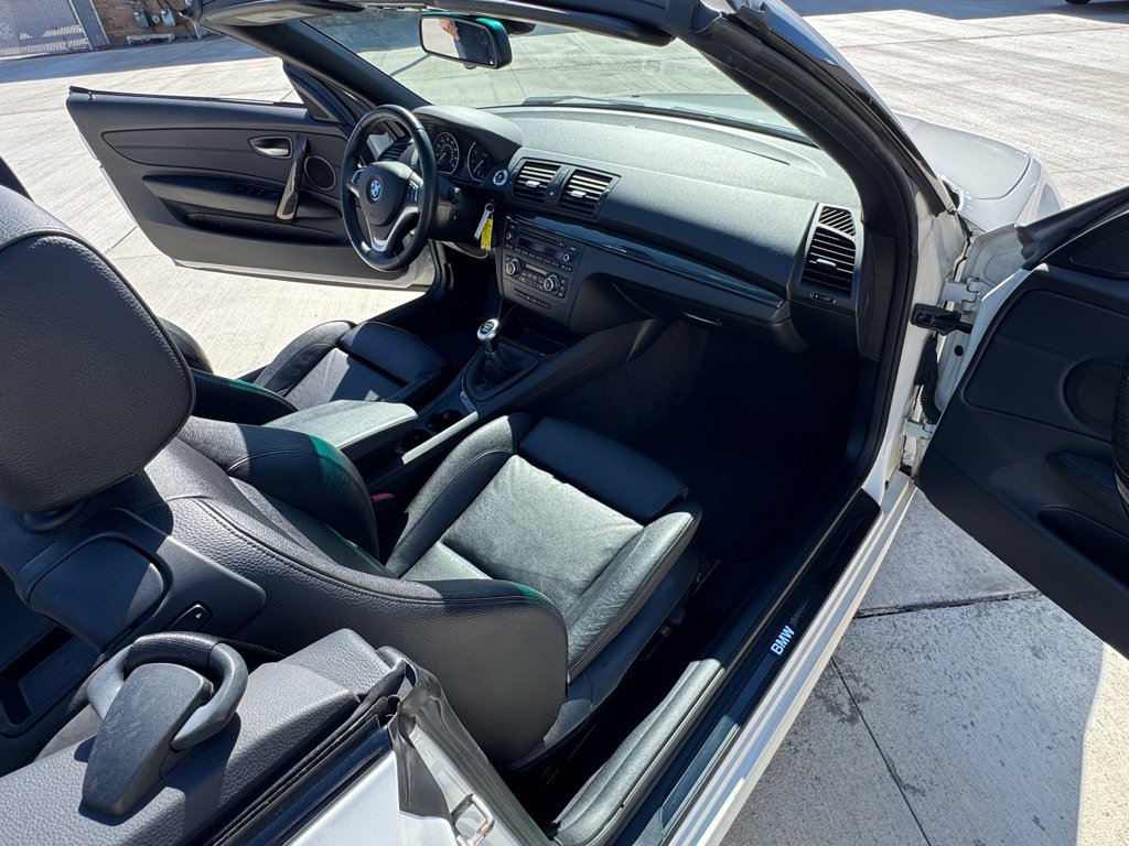 Used 2012 BMW 128i Convertible image 24