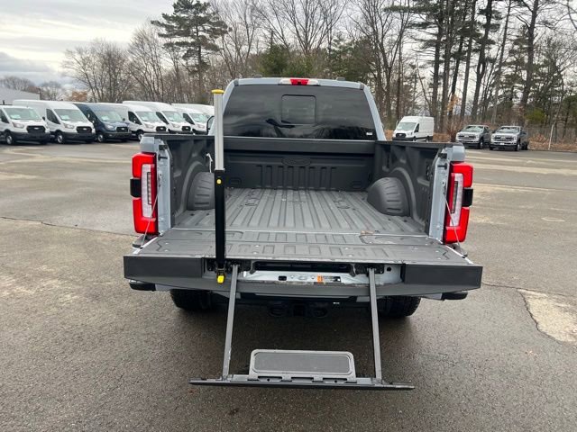Used 2025 Ford F350 Platinum w/ Platinum Plus Package image 10