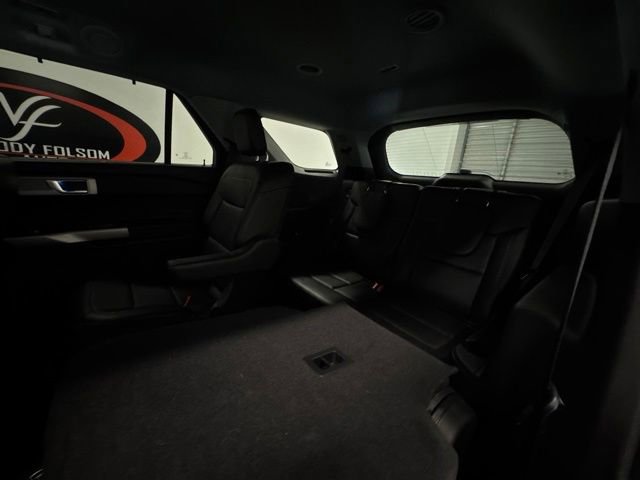 Used 2022 Ford Explorer Limited w/ Equipment Group 301A RWD image 12