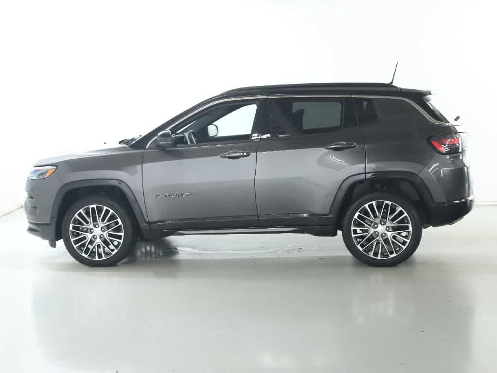 Used 2023 Jeep Compass Limited w/ Elite Group AWD/4WD image 38