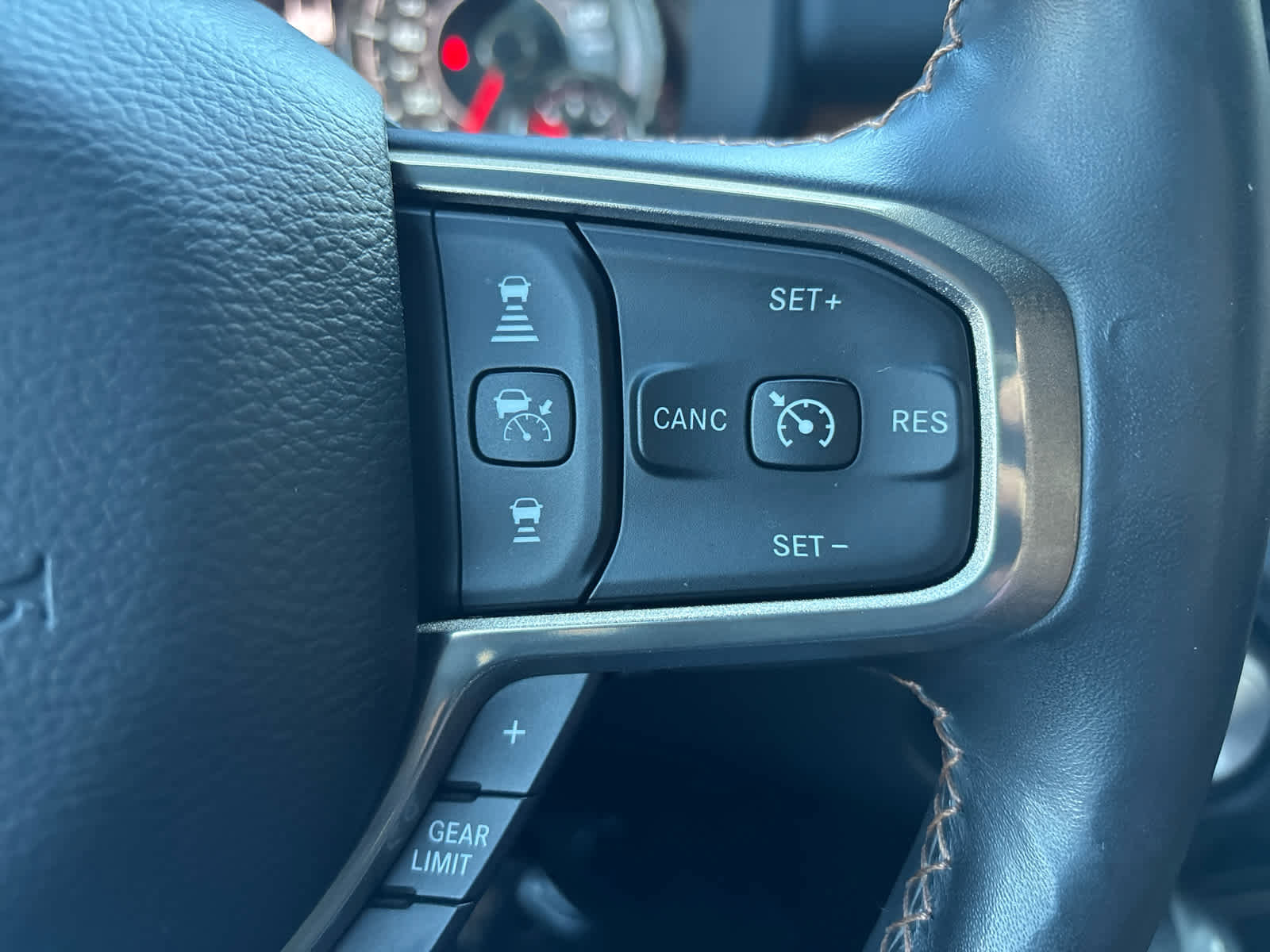 Used 2020 RAM 1500 Limited image 15