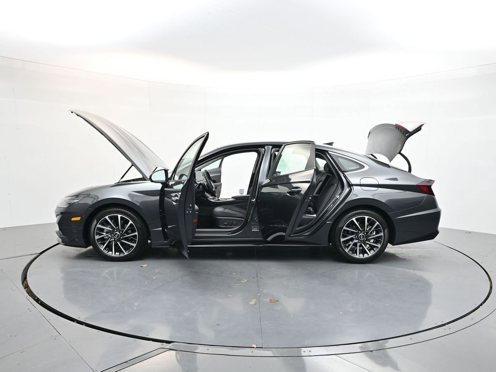 Used 2022 Hyundai Sonata Limited image 42