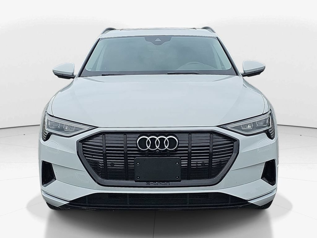Used 2021 Audi e-tron Premium w/ Convenience Plus Package AWD/4WD image 12