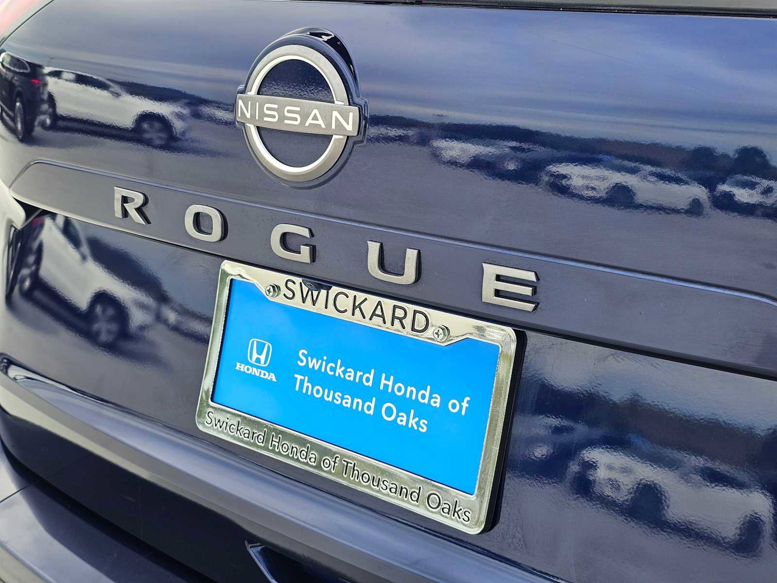 Used 2024 Nissan Rogue SV image 13