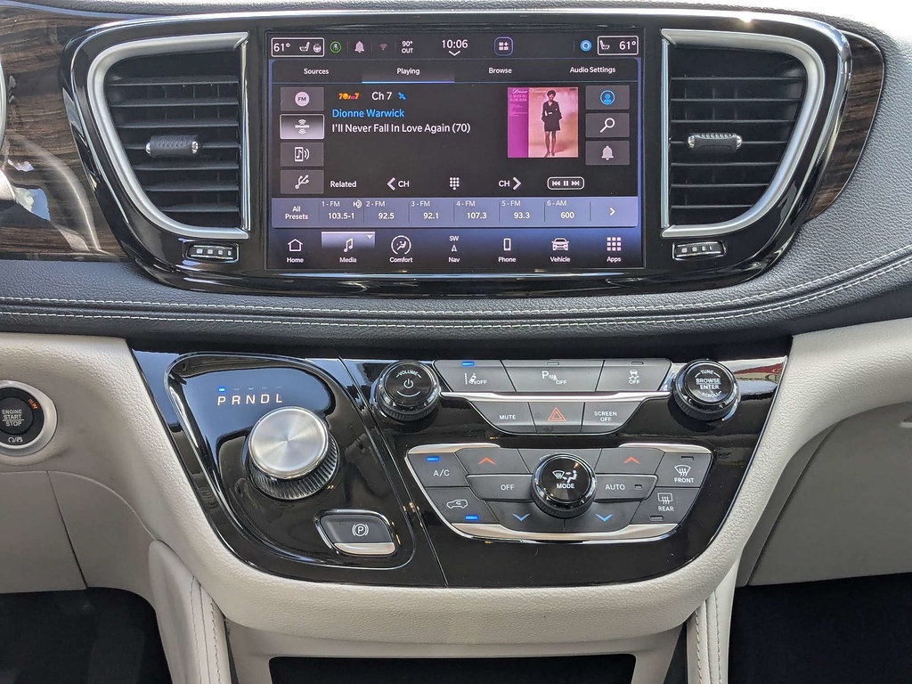 Certified 2023 Chrysler Pacifica Limited FWD image 20