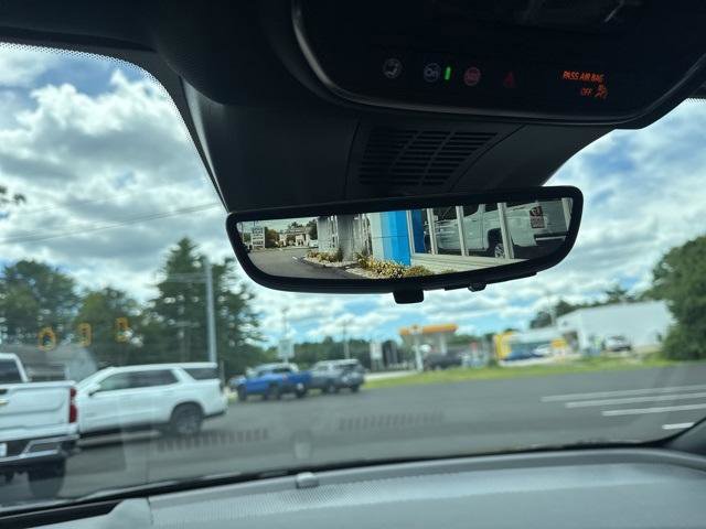 New 2025 Chevrolet Blazer EV RS image 16