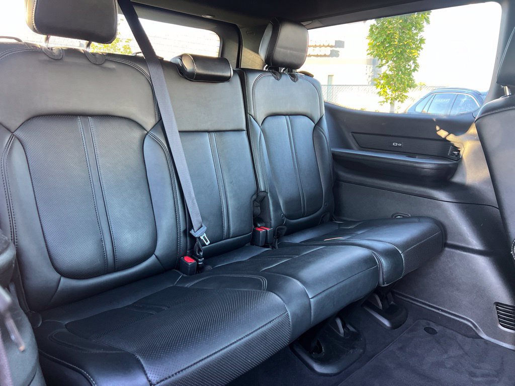 Used 2024 Jeep Wagoneer Series II AWD/4WD image 14