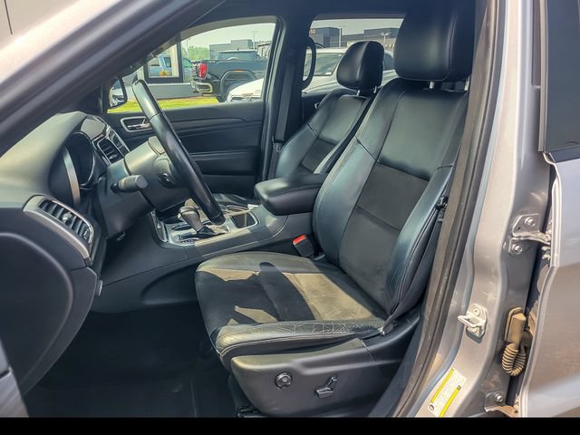 Used 2020 Jeep Grand Cherokee Altitude AWD/4WD image 14
