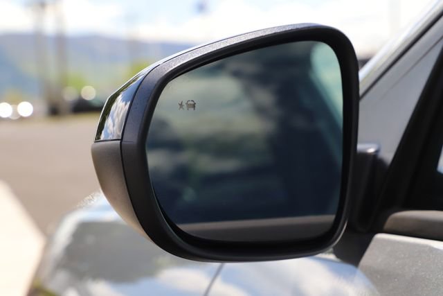 Used 2025 Chevrolet Trax ACTIV w/ Driver Confidence Package image 10