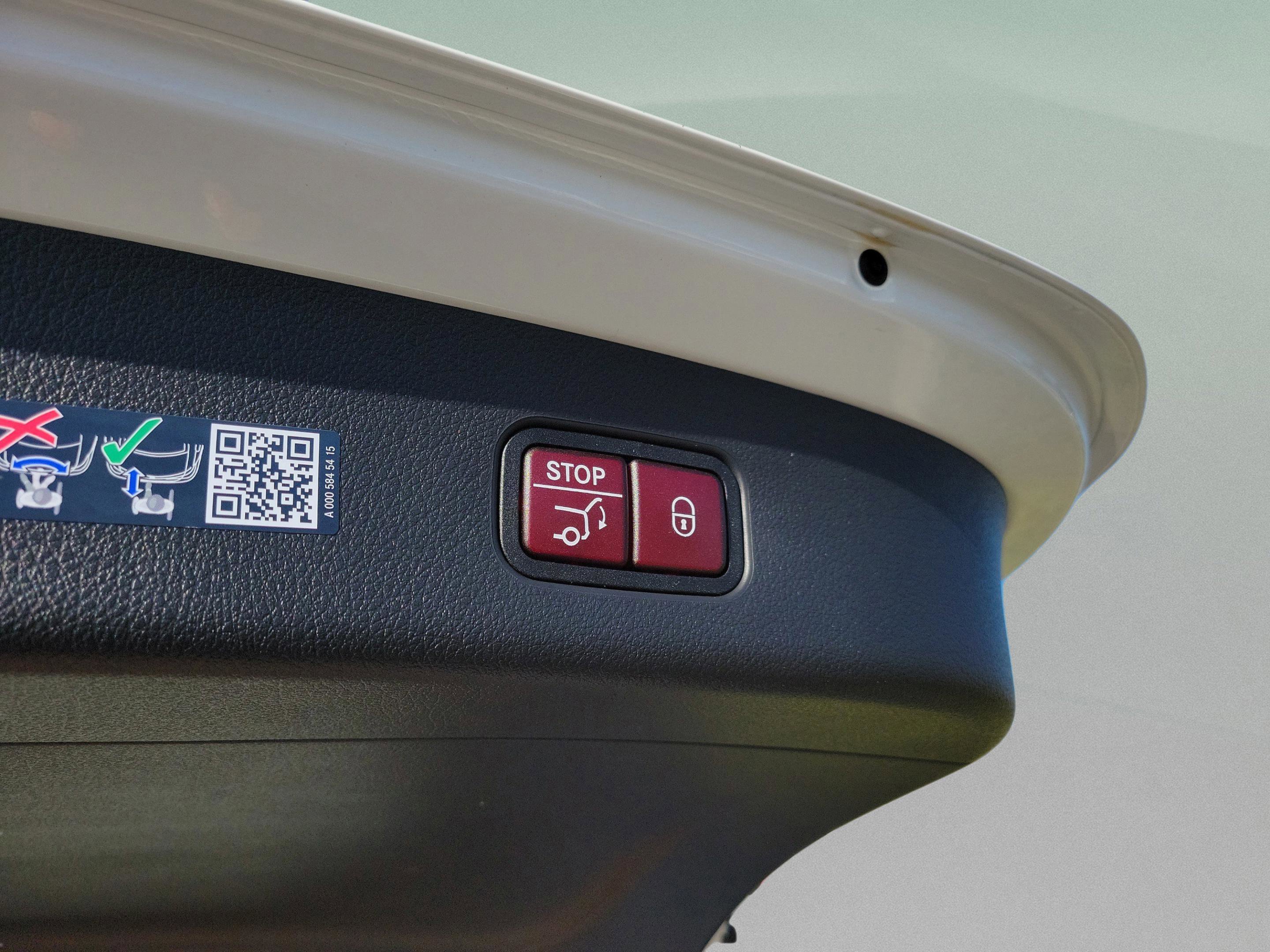 New 2026 Mercedes-Benz GLC 43 AMG 4MATIC image 6