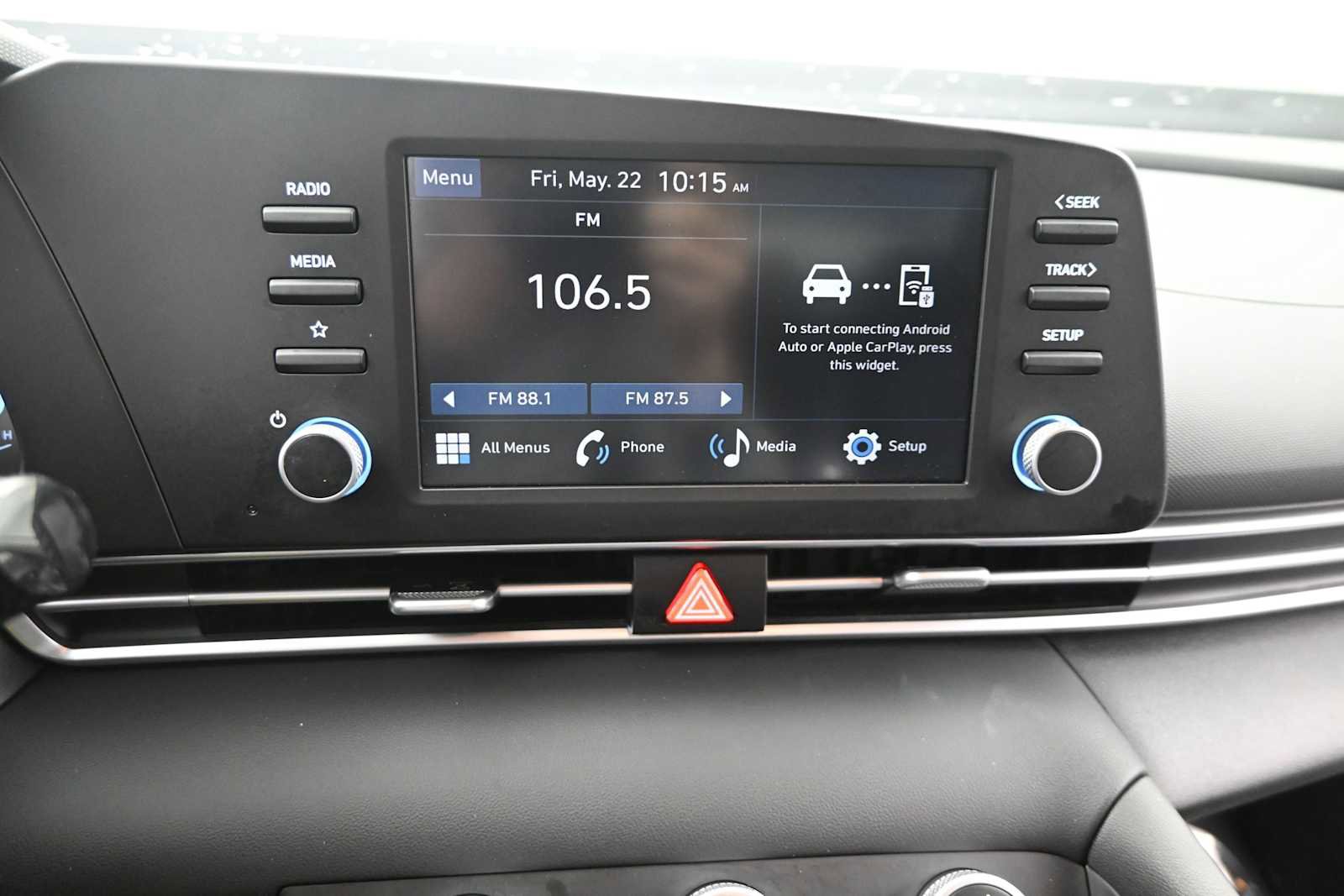 Used 2024 Hyundai Elantra SE FWD image 18