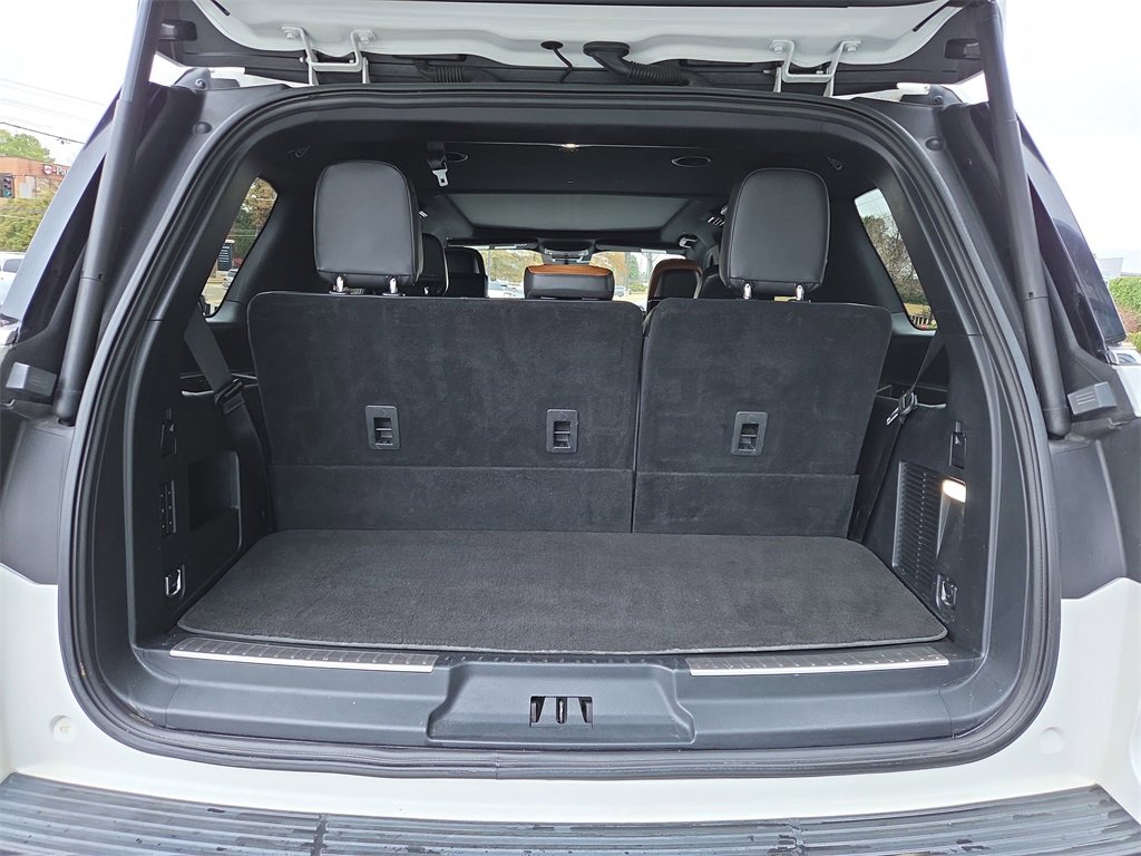 Used 2020 Lincoln Navigator Reserve w/ Luxury Package image 16