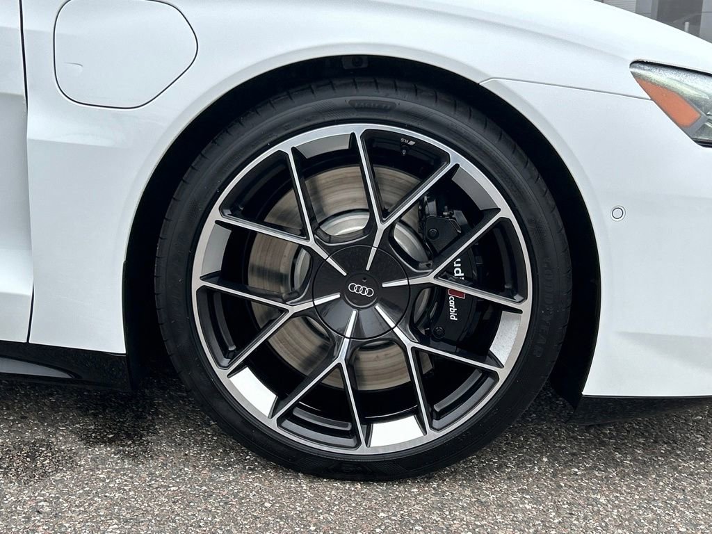 New 2026 Audi RS e-tron GT Base image 59