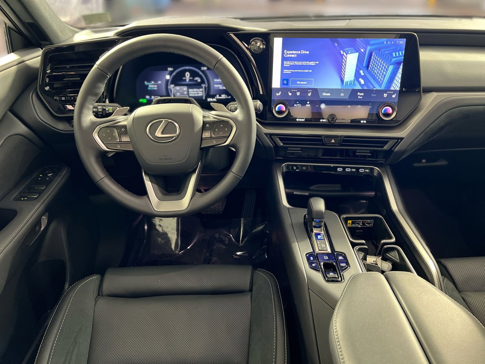 Used 2026 Lexus TX 550h AWD Plug-In Hybrid image 23