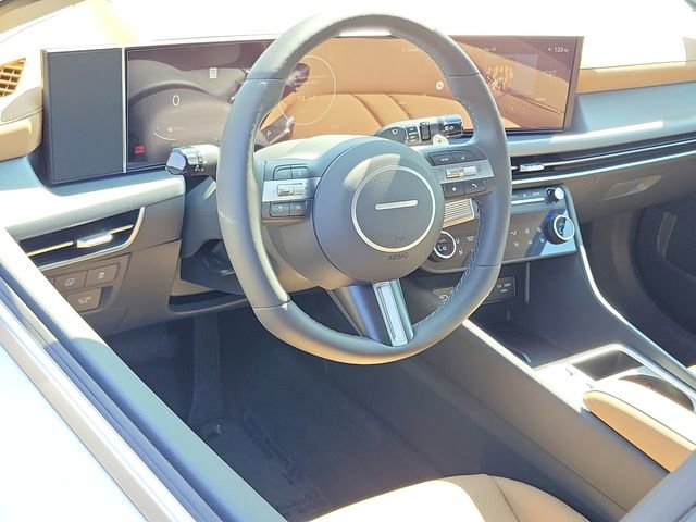 New 2025 Hyundai Sonata Limited image 3