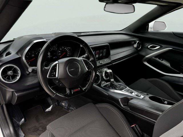 Used 2016 Chevrolet Camaro SS RWD image 22