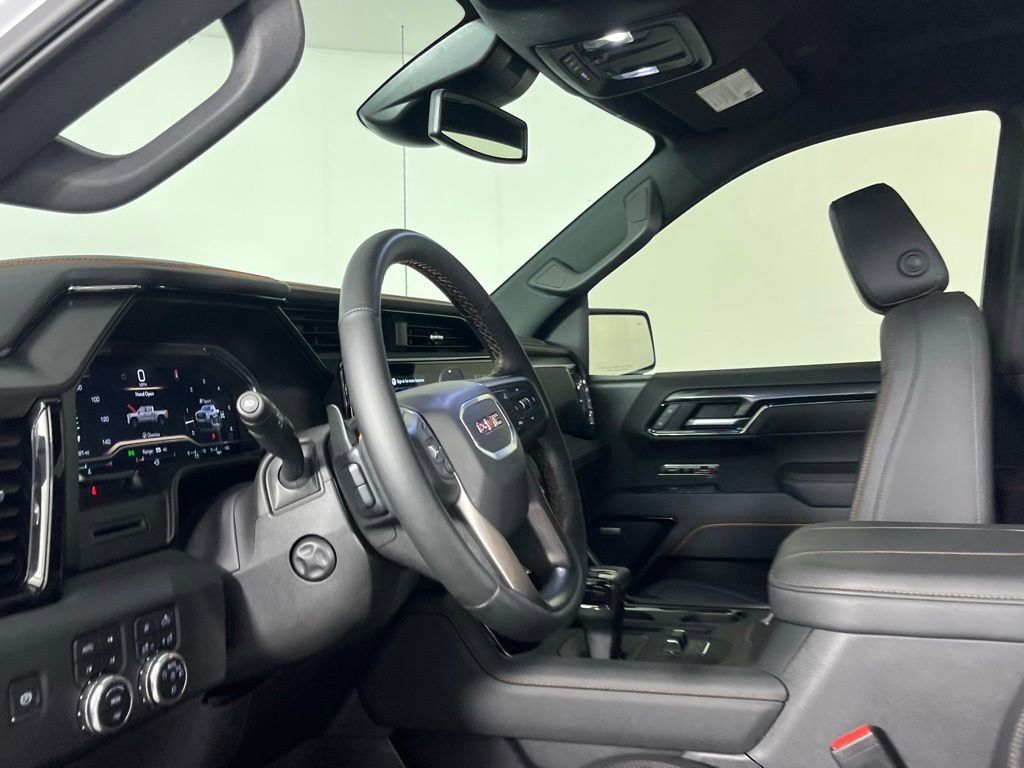 Used 2025 GMC Sierra 1500 AT4 image 19
