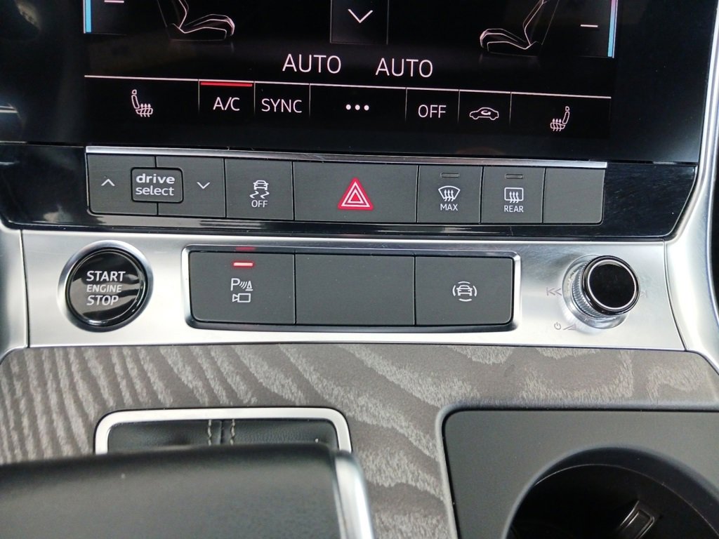 Used 2024 Audi A6 Premium Plus image 16