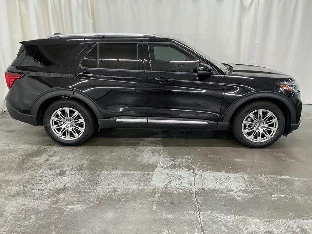 Used 2025 Ford Explorer Platinum RWD image 2