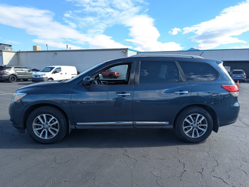 Used 2013 Nissan Pathfinder SL AWD/4WD image 8
