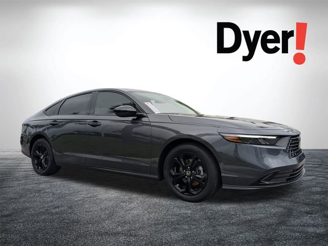 Used 2025 Honda Accord SE image 2