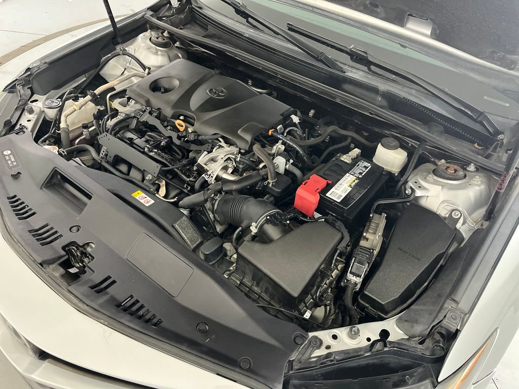 Used 2020 Toyota Camry SE FWD image 11