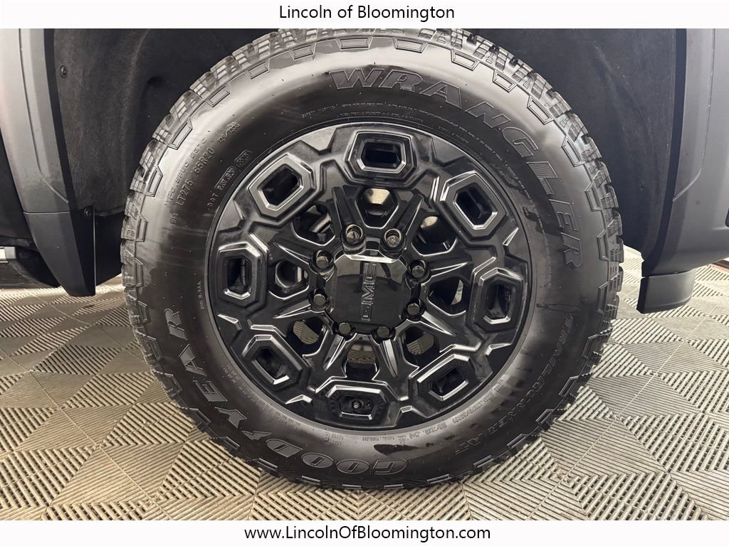 Used 2024 GMC Sierra 3500 Denali Ultimate AWD/4WD image 35