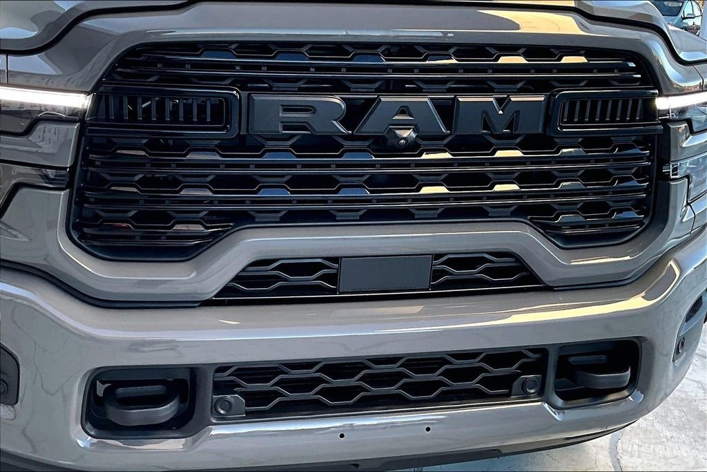 Used 2026 RAM 3500 Limited image 27