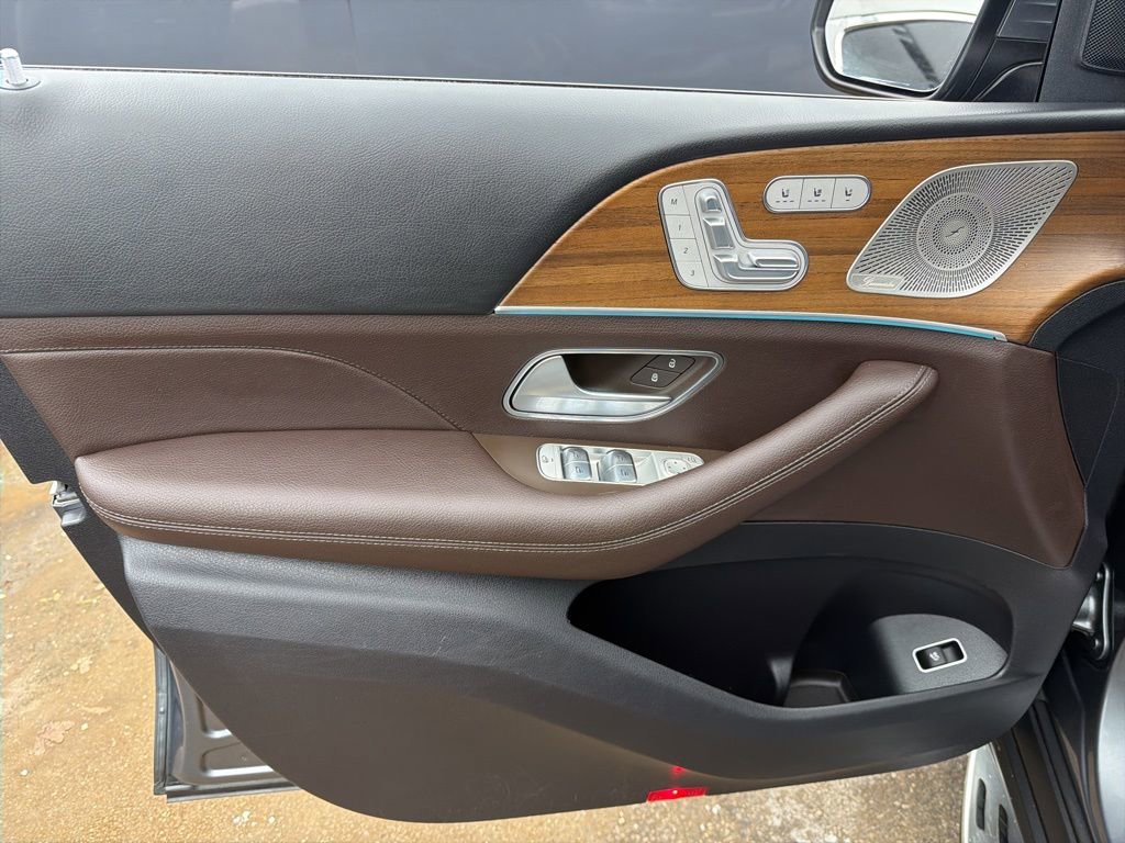 Used 2022 Mercedes-Benz GLS 450 4MATIC image 12