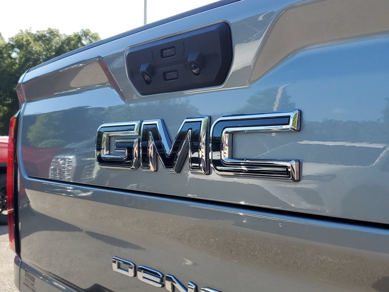 Used 2025 GMC Sierra 2500 Denali Ultimate AWD/4WD image 6