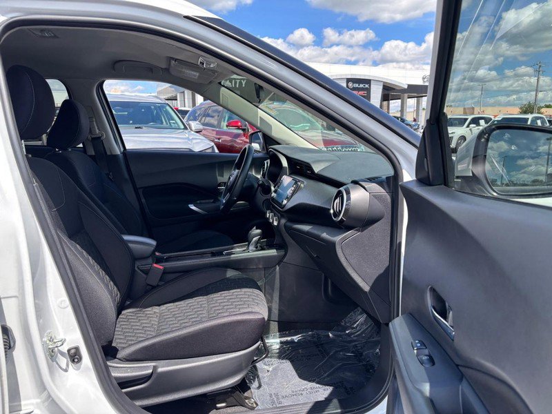 Used 2023 Nissan Kicks SV FWD image 12
