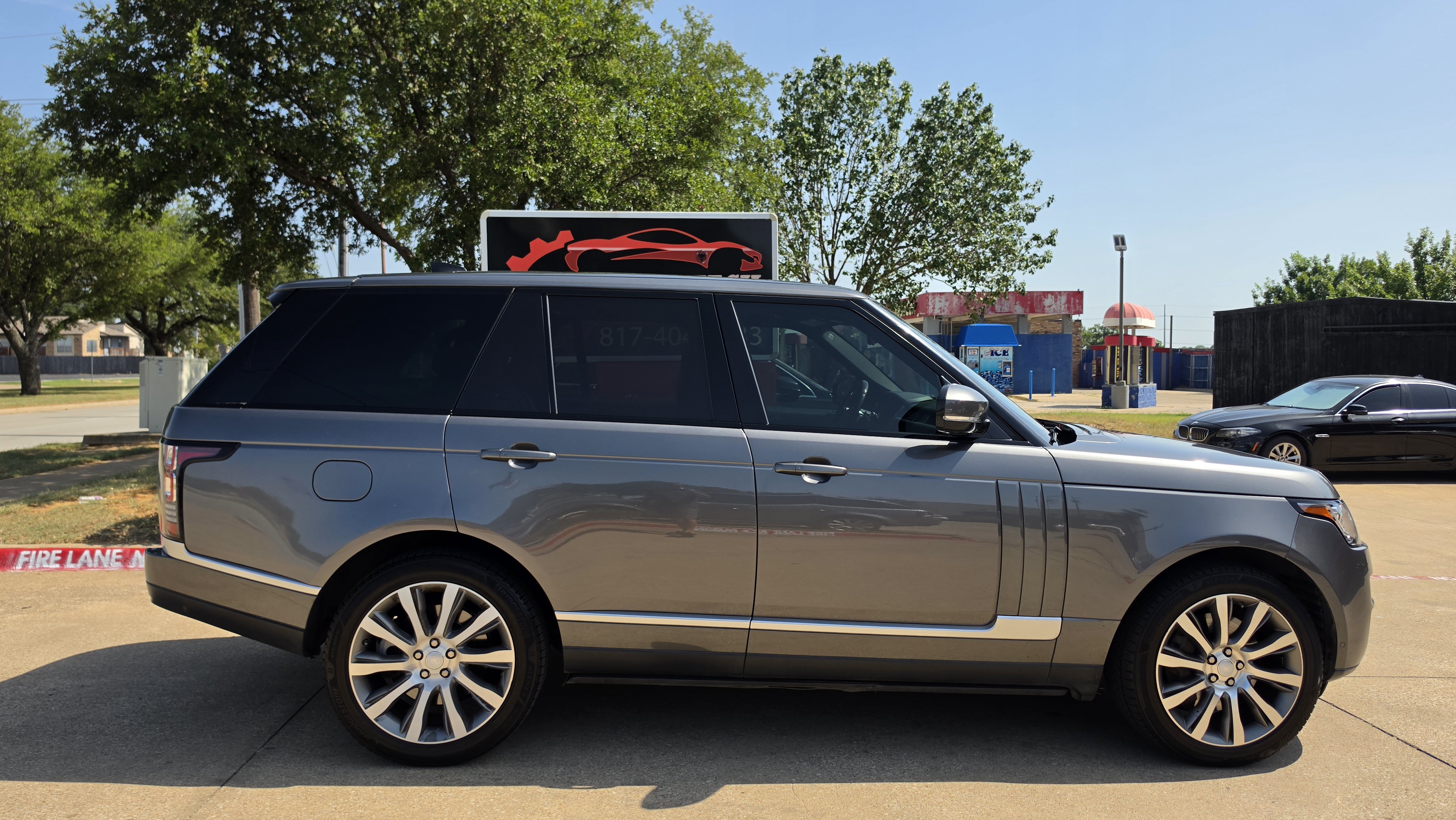 Used 2017 Land Rover Range Rover Supercharged AWD/4WD image 7