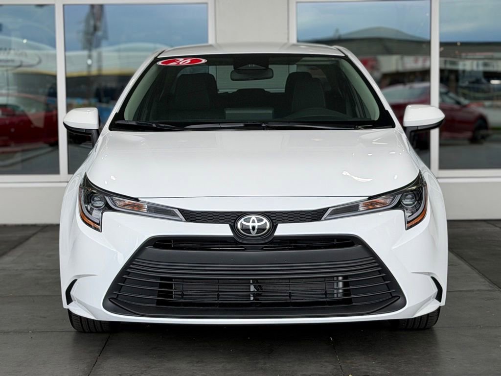 Used 2026 Toyota Corolla LE FWD image 5
