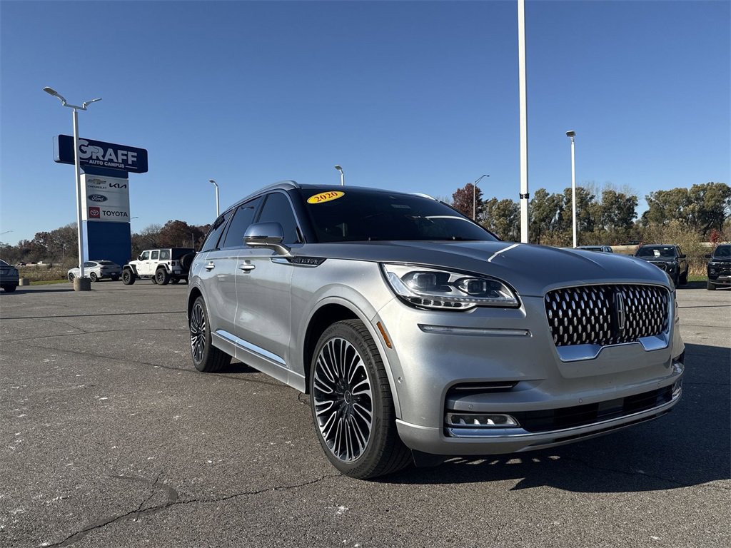 Used 2020 Lincoln Aviator Black Label w/ Class IV Trailer Tow Package image 2
