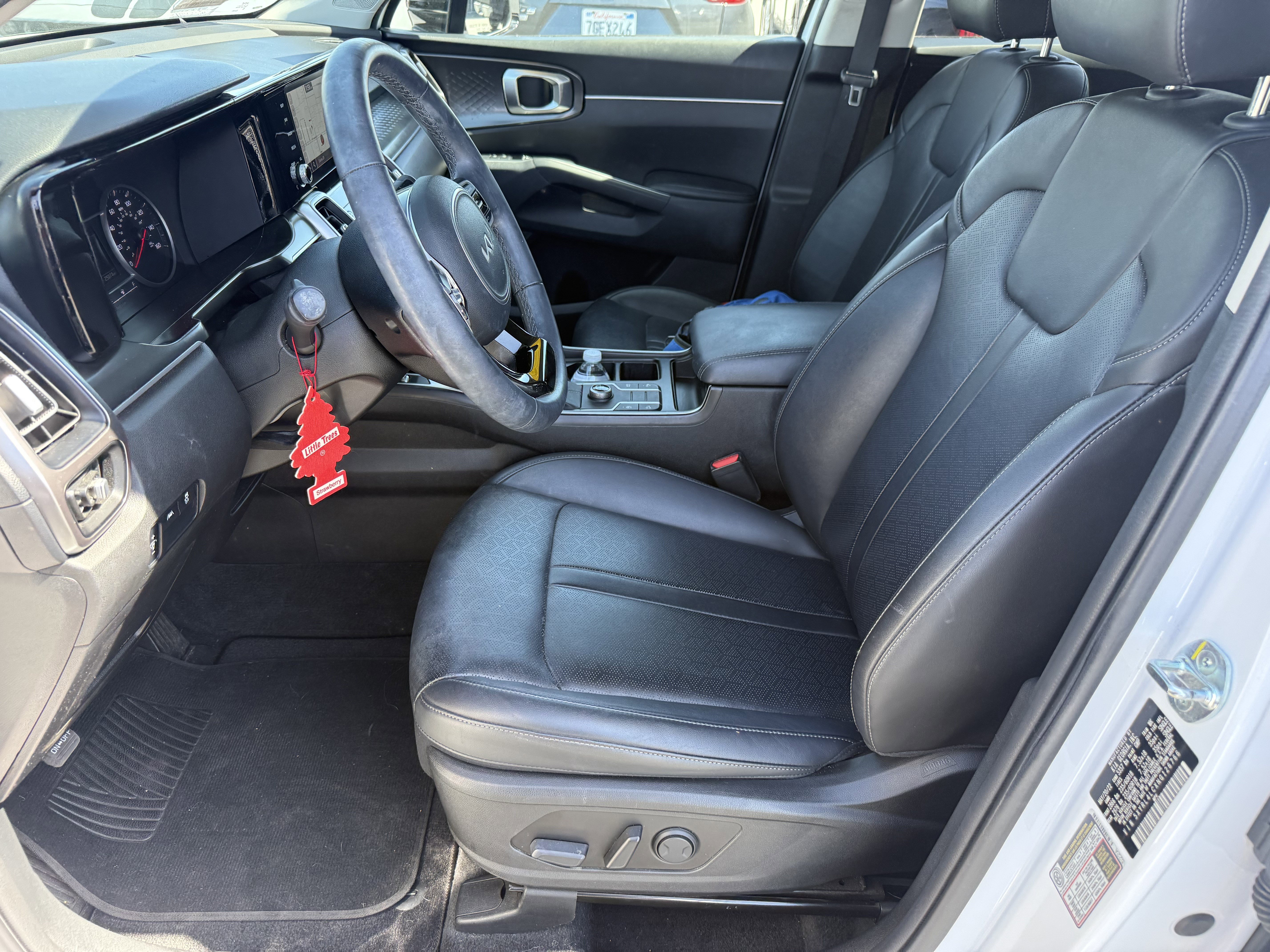 Certified 2022 Kia Sorento S image 11