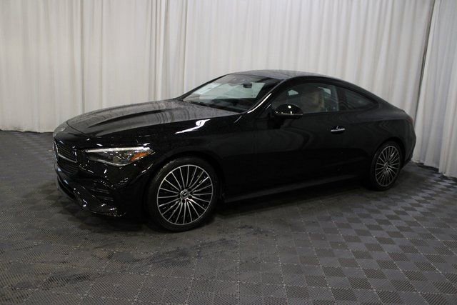 New 2026 Mercedes-Benz CLE 300 4MATIC Coupe image 3