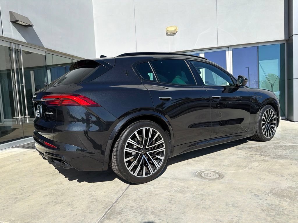 Certified 2023 Maserati Grecale Modena AWD/4WD image 8