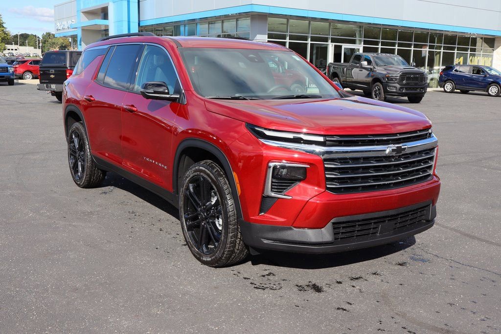 New 2026 Chevrolet Traverse LT w/ Driver Confidence Package image 2