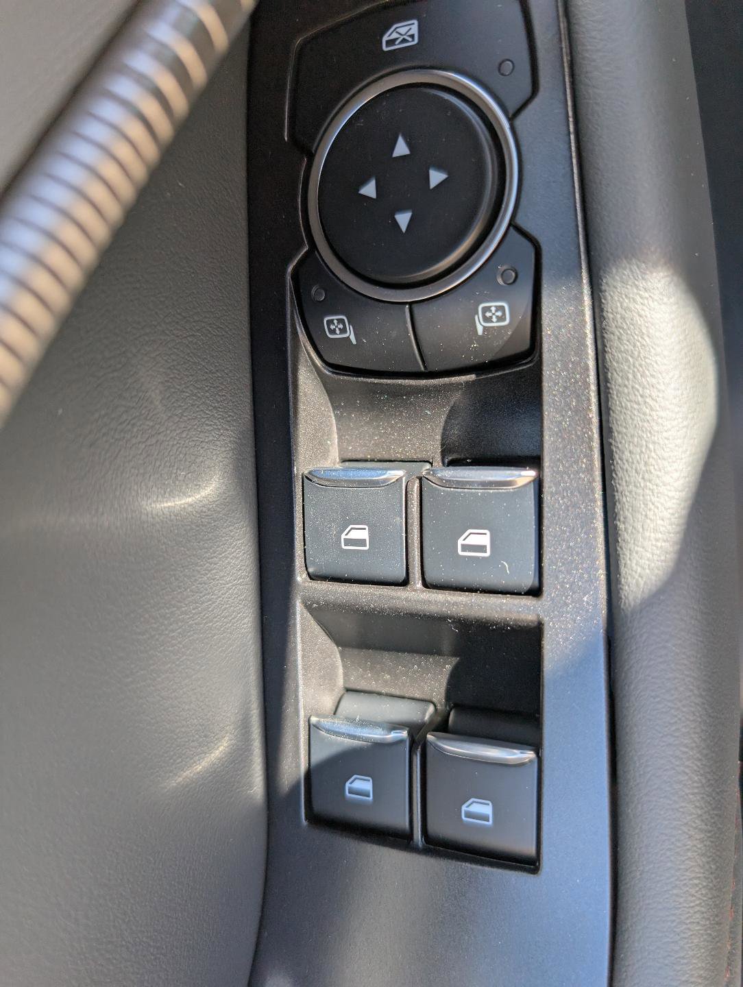 New 2025 Ford Explorer Active image 14